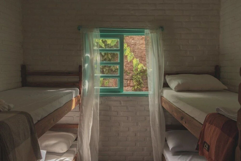 Mais Um Dia Hostel