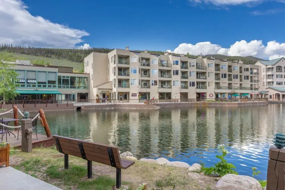 Lakeside #1493 - Studio Br Condo