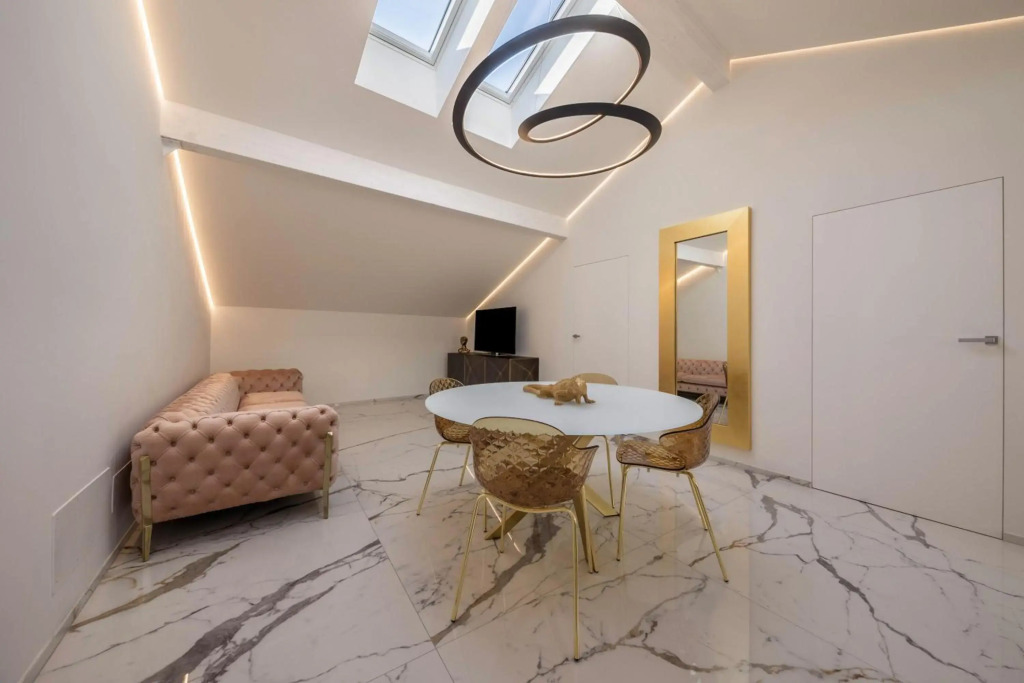 App 9 Palazzo Cavour