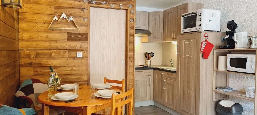 Mountain Home, Balcony & Ski Access
