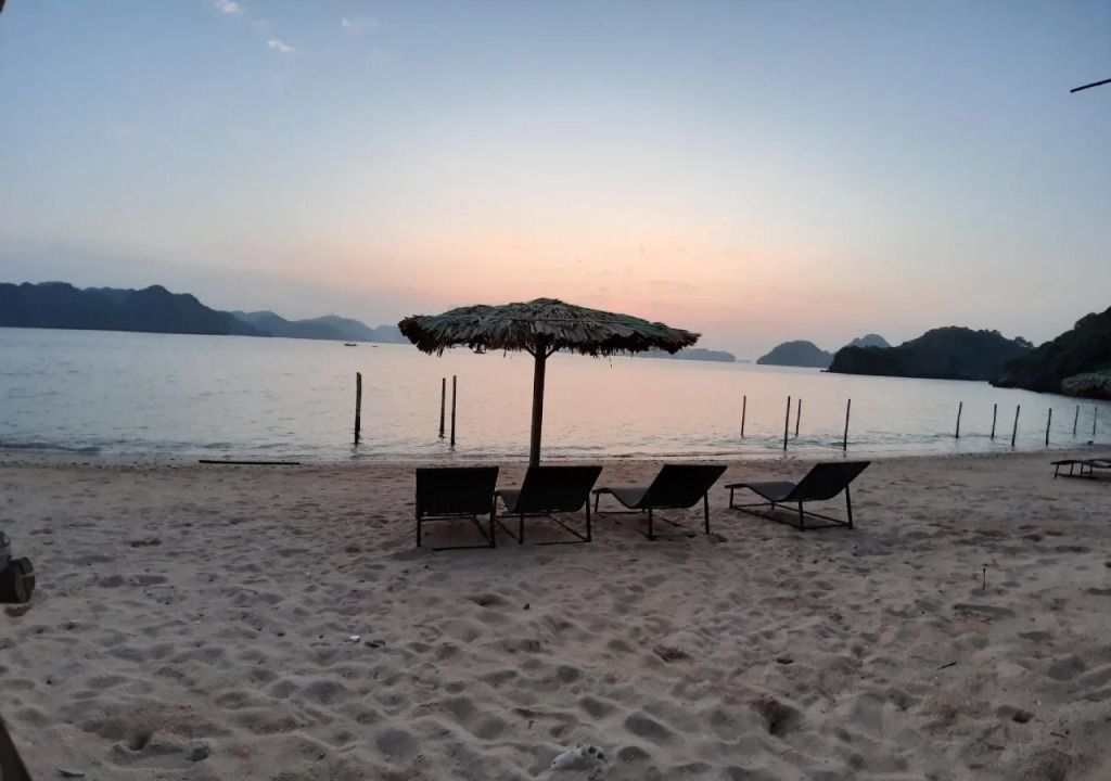 Cat Ong Beach Cottages