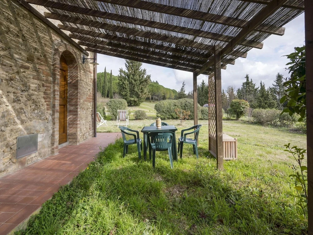 Splendid Villa in Montespertoli With Swimming Pool, Garden