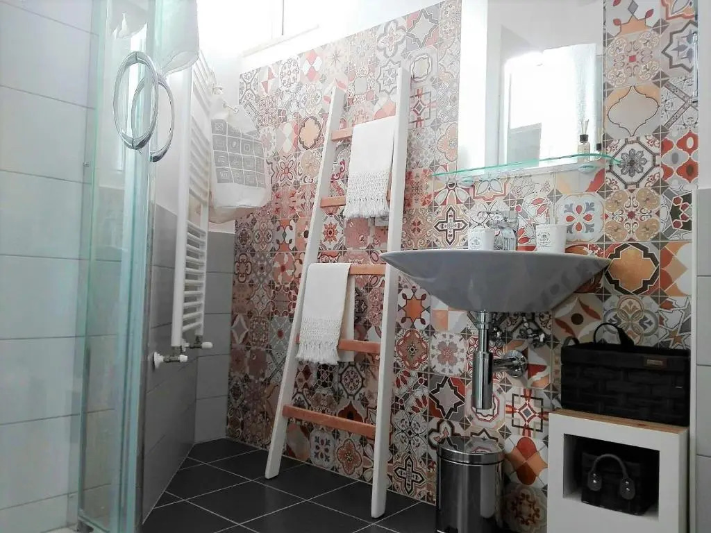 Déjà Vu apartment