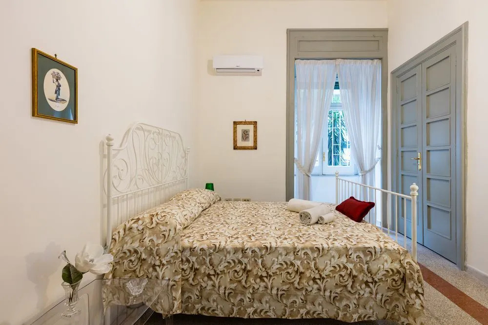 Apartment - Corso V. Emanuele III BH 81