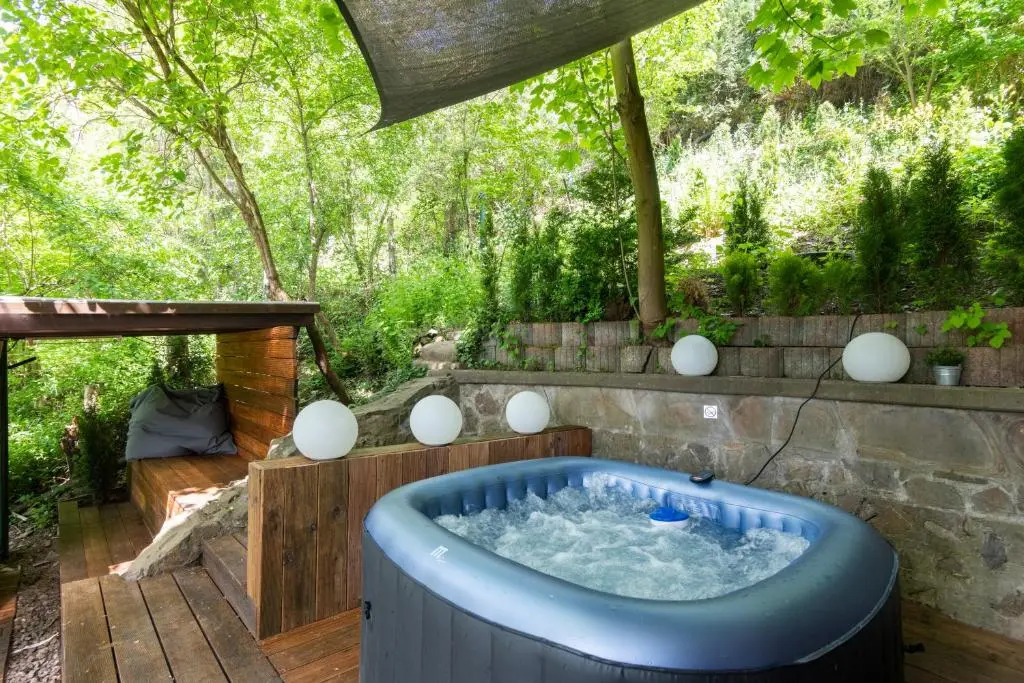 Wagner Stays- Secret Chalet Private Wellness Resort in The Nature with Whirlpool & Sauna