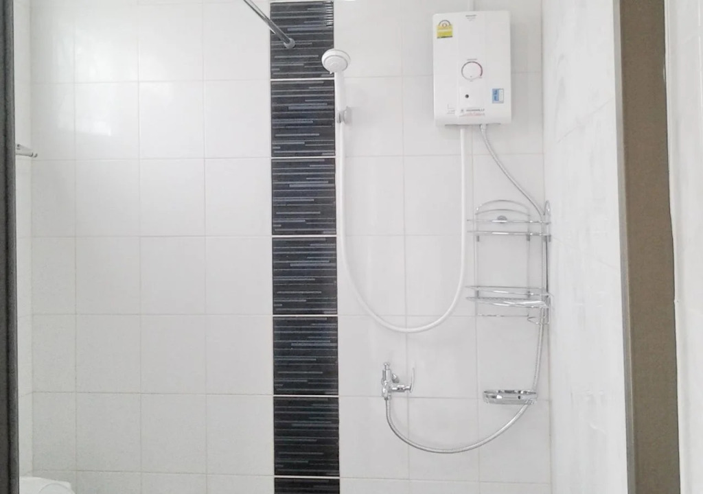 Aree Apartment