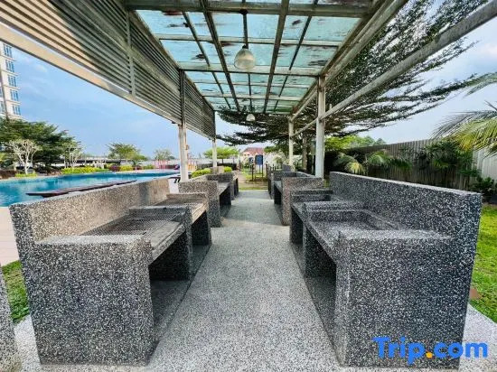 Senai Garden Apartment near Senai Airport&JPO