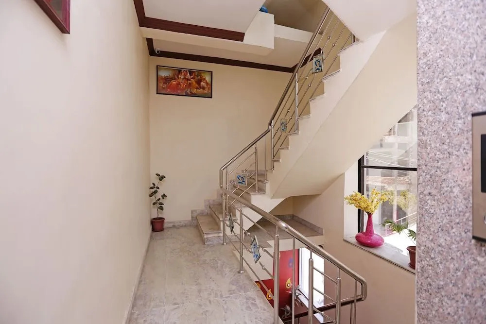 OYO 6541 Hotel Relax Inn