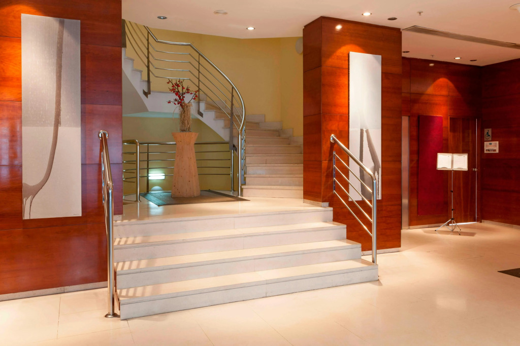 AC Hotel León San Antonio by Marriott