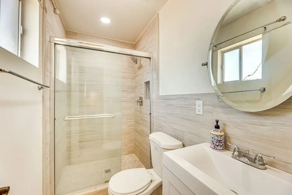 3 Mi to Dtwn Mesa: Home w/ Fenced Backyard!
