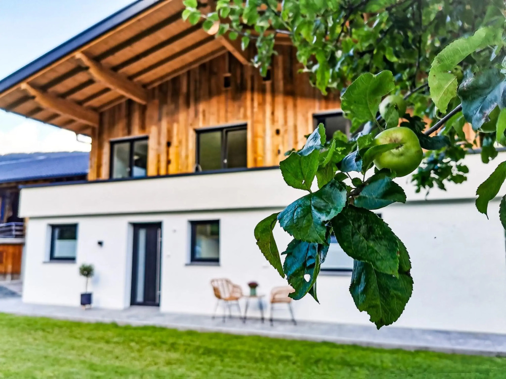 Apart Pair im Dorf