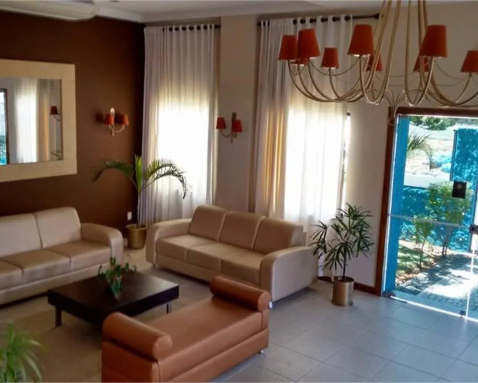 Aconchegantes Flats, 1 e 2 qtos, em Ponta Negra