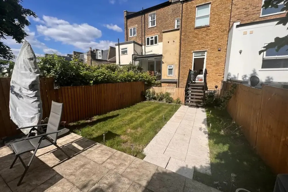 Gorgeous, Newly Renovated 1 Bedroom in Balham With Garden