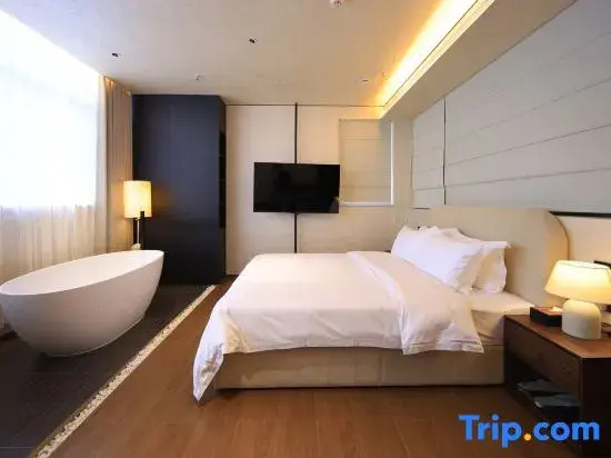Ruyi Hotel (Chongqing West Station Baguocheng Branch)