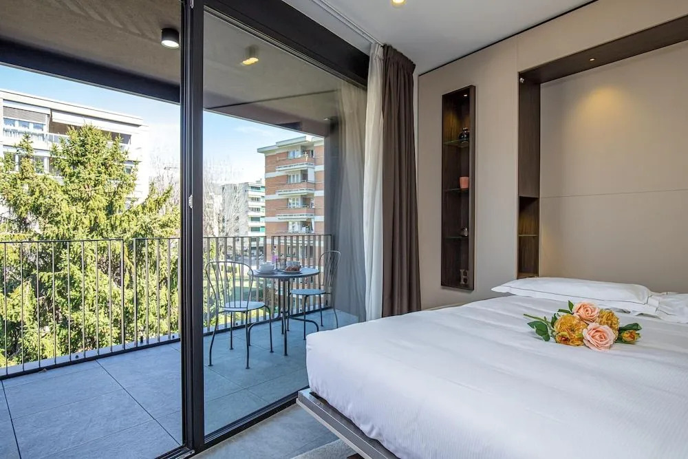 Icon H 308 Suite Micro-living