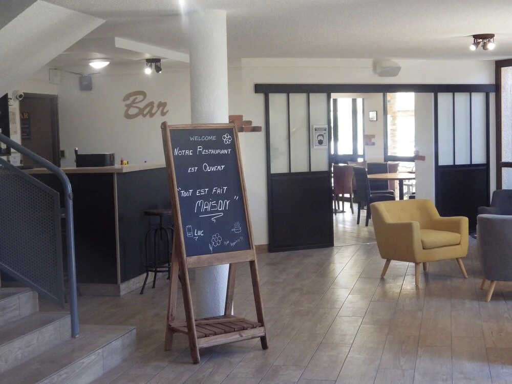 Noemys Toulon La Valette - Hotel restaurant avec piscine