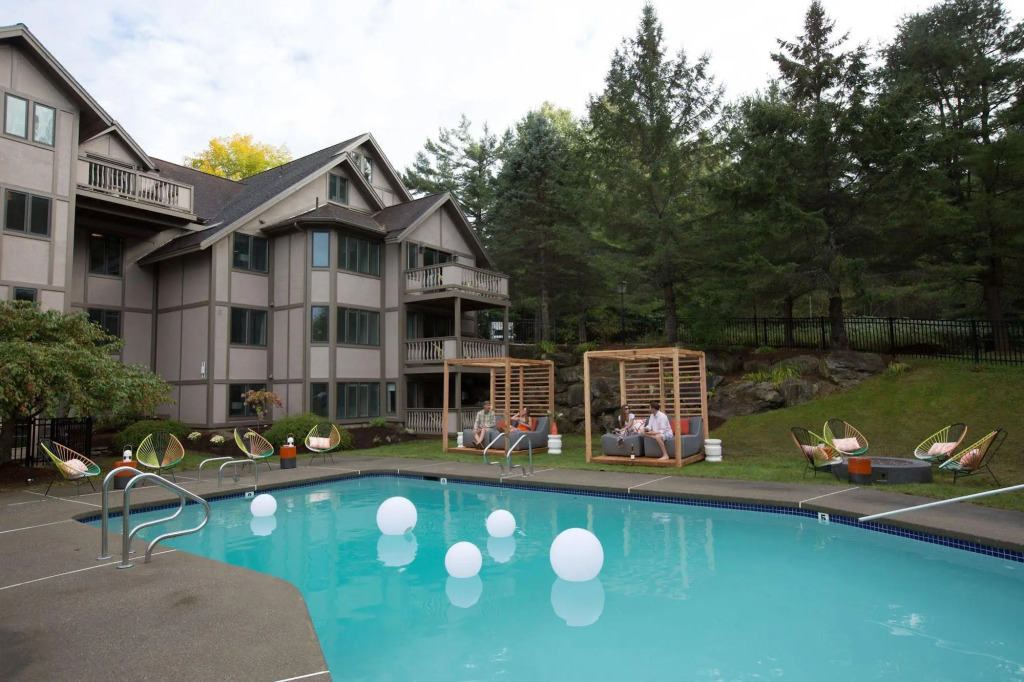 Field Guide Lodge