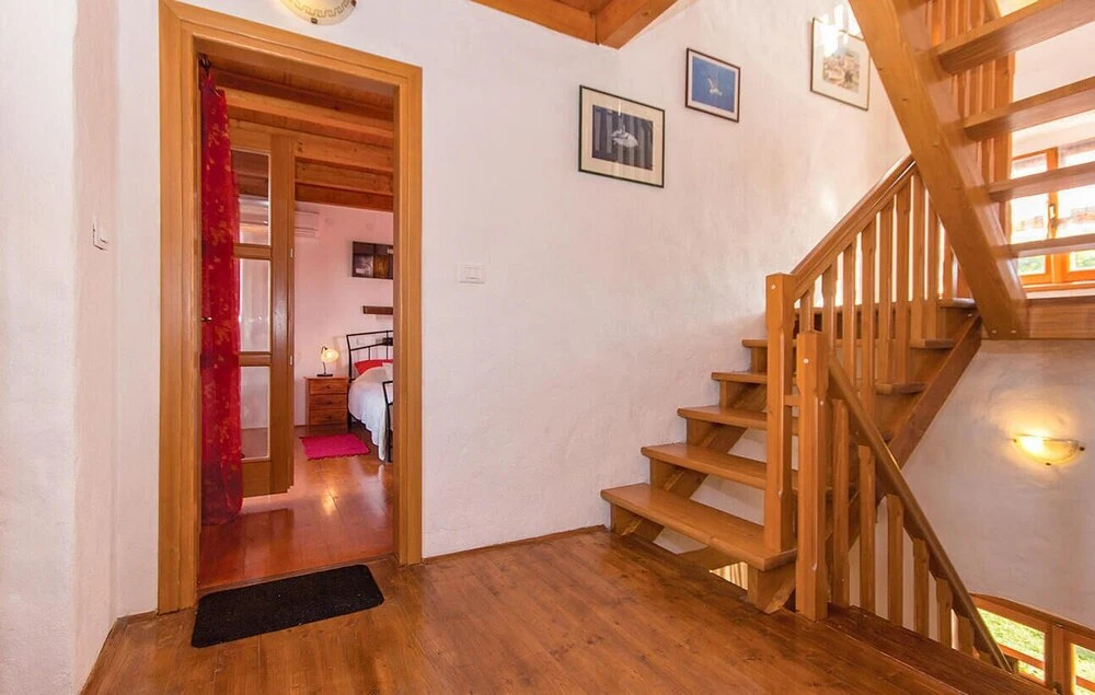Amazing Home in Boduleri With Wifi and 4 Bedrooms