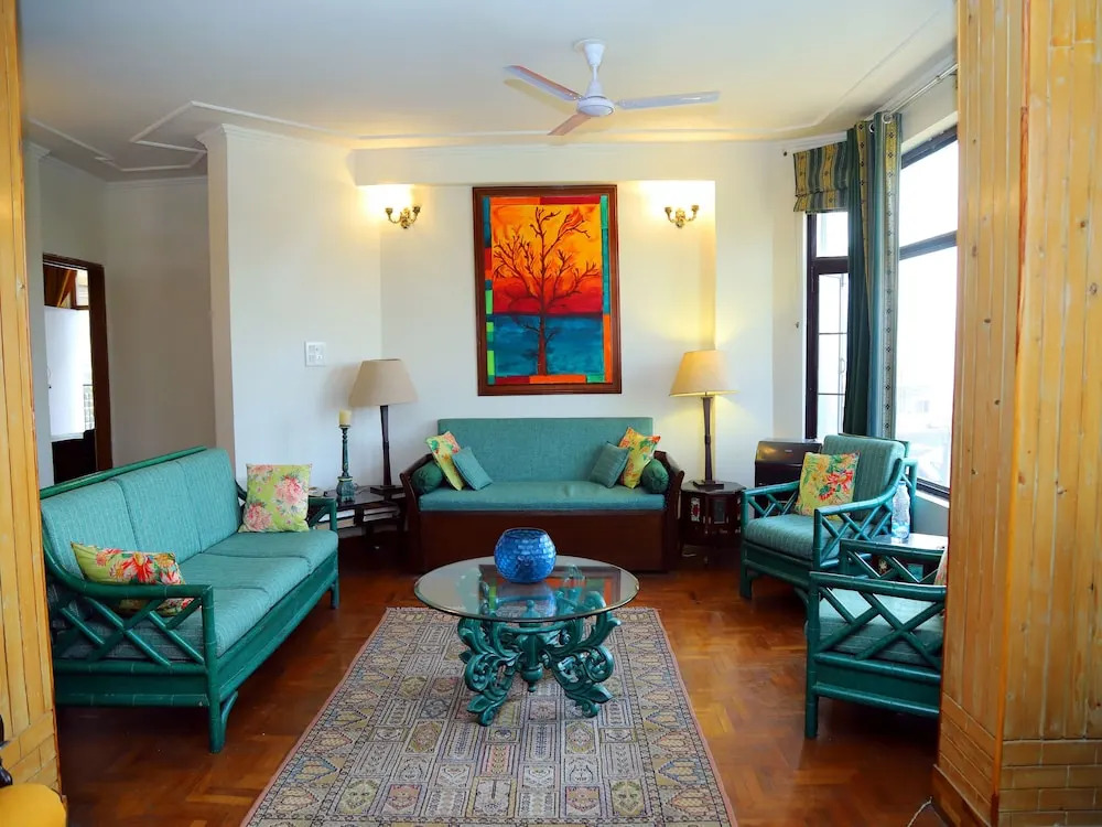 OYO 13165 Home Valley View Mehali
