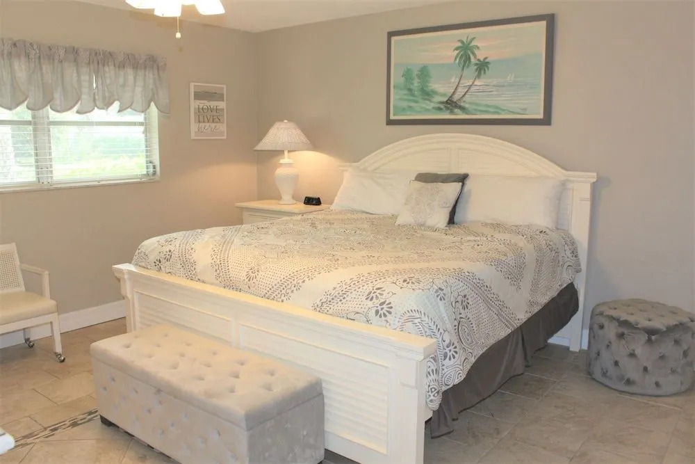 Jamaica Royale 099 - 2 Br Condo