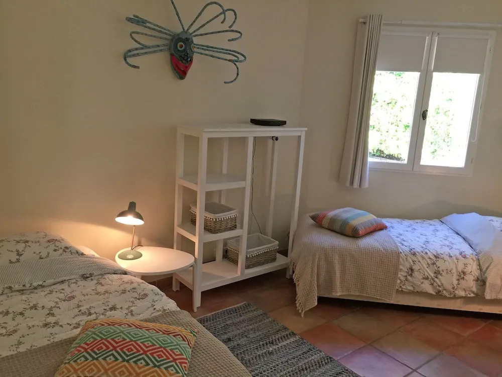 Spacious Villa With Private Swimming Pool a few Minutes' Walk From Lorgues