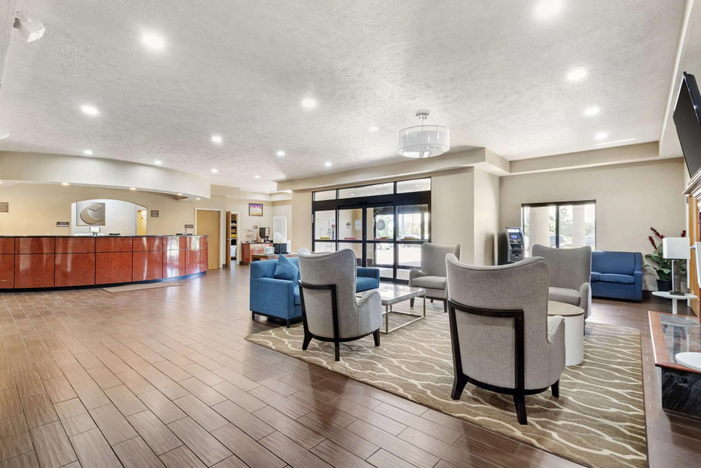 Comfort Suites Merrillville near US 30