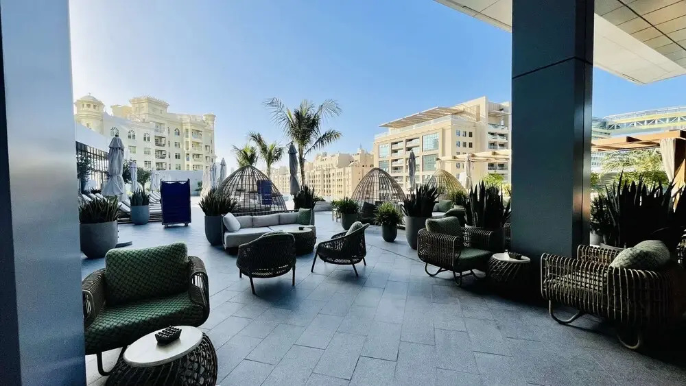 LUX Iconic Views at The Palm Tower 6