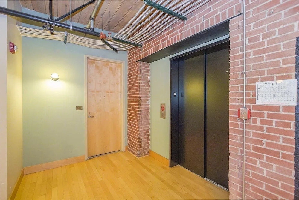 Apartments at 1209 Washington Ave
