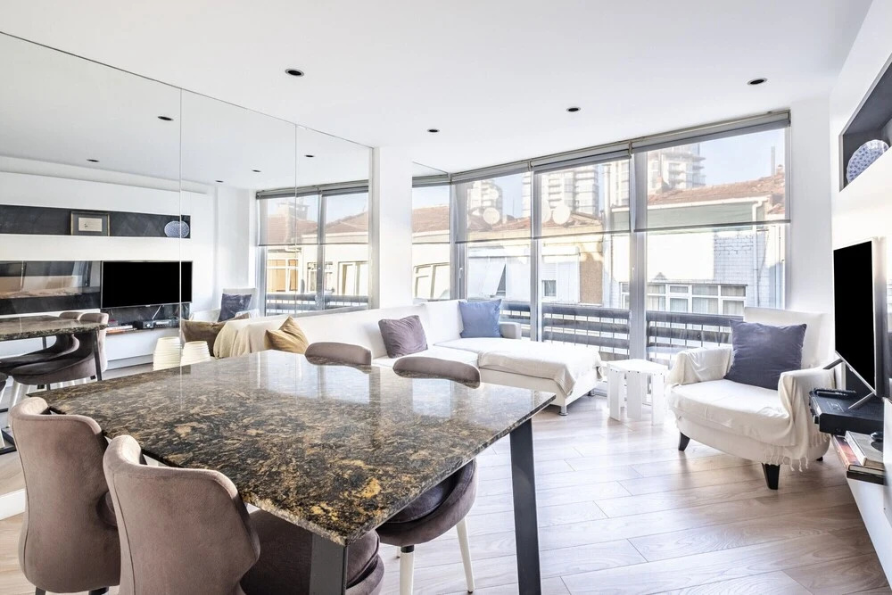 Central Flat Close to Macka Park in Visnezade