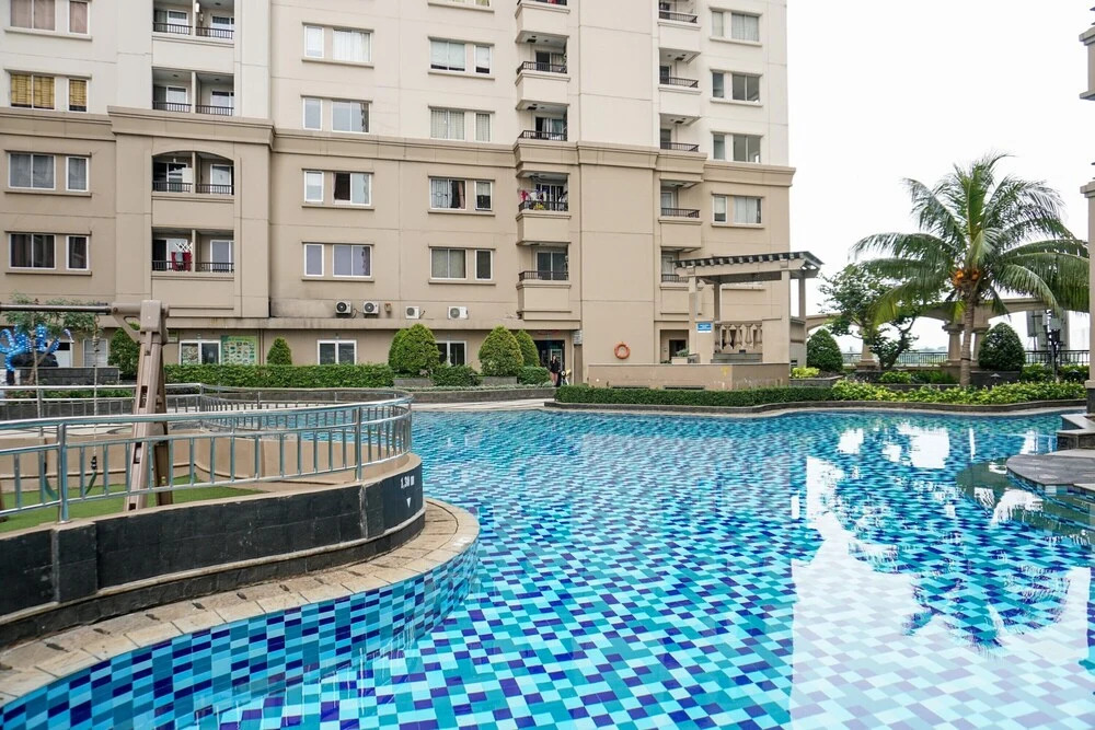Modern And High Floor 1Br With Walk In Closet At Marina Ancol Apartment