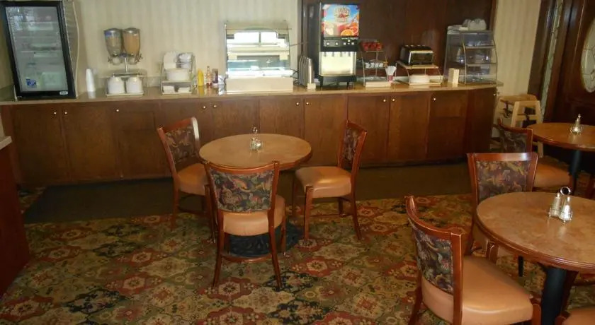 GuestHouse Inn & Suites