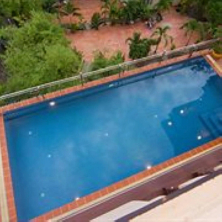 G Eleven Hotel