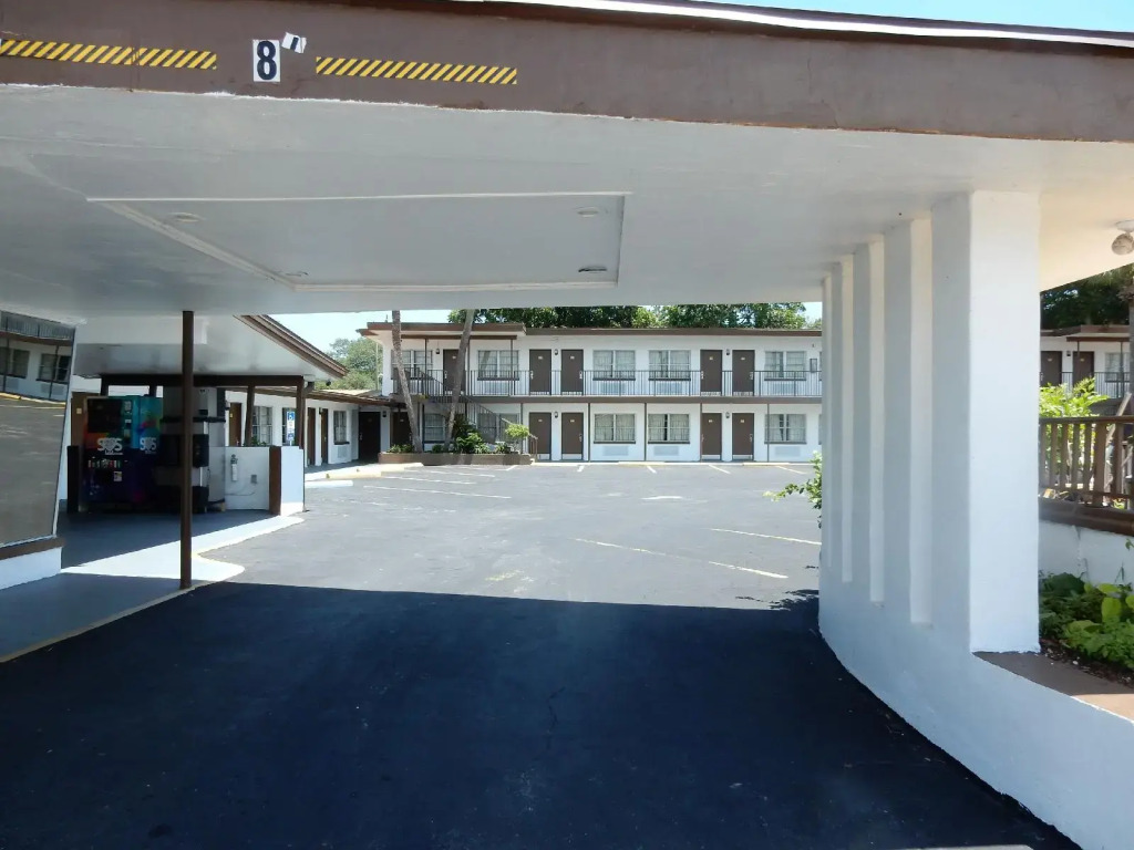 Sunset Inn