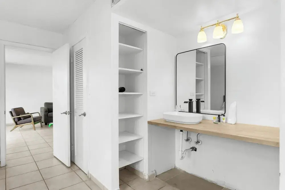 Bay Harbor Sunset Apt 3A