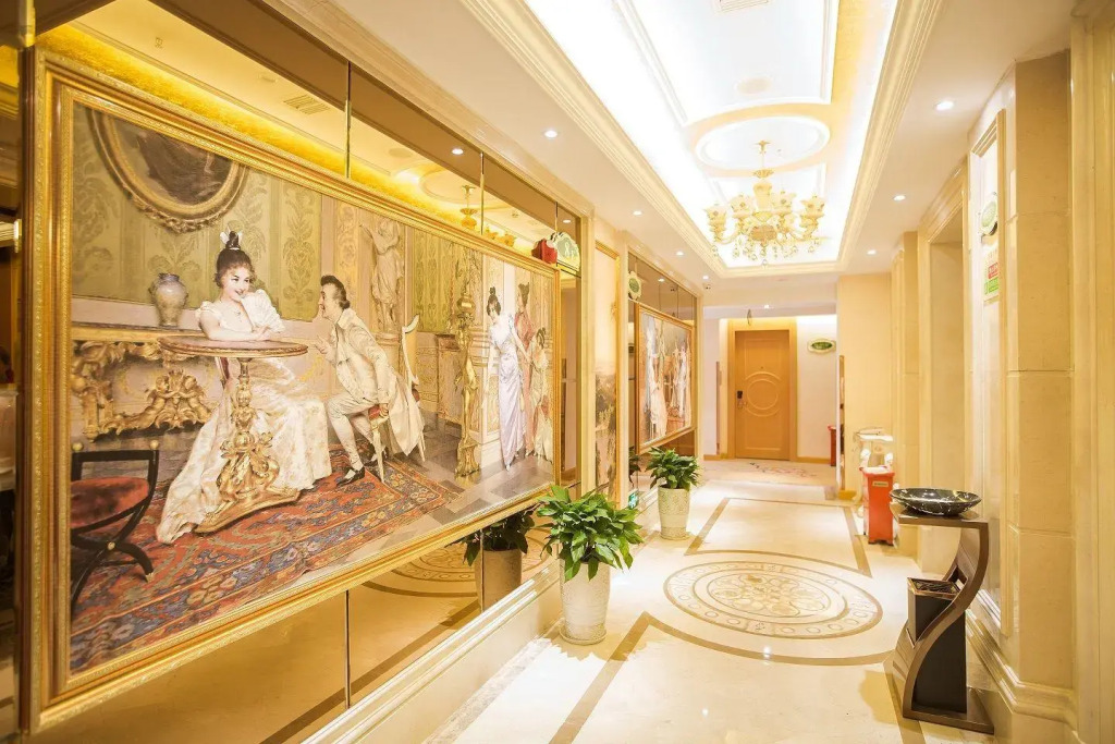 Vienna International Hotel (Yichang East Railway Station)