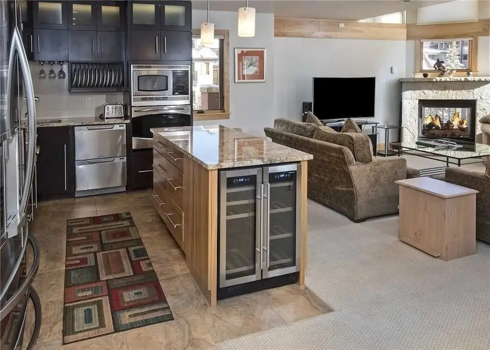 Lionsquare Lodge North #380 3 Bedroom Condo