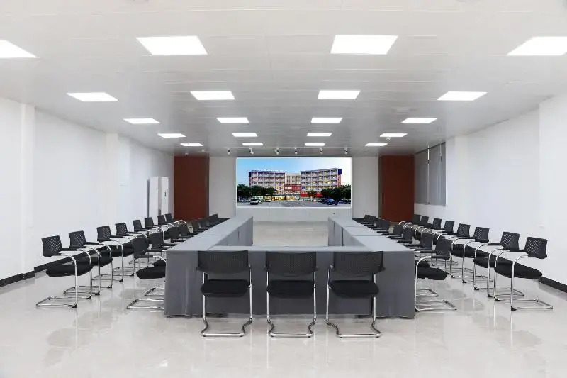 Ausotel Select Baiyun Int. Airport Terminal 2