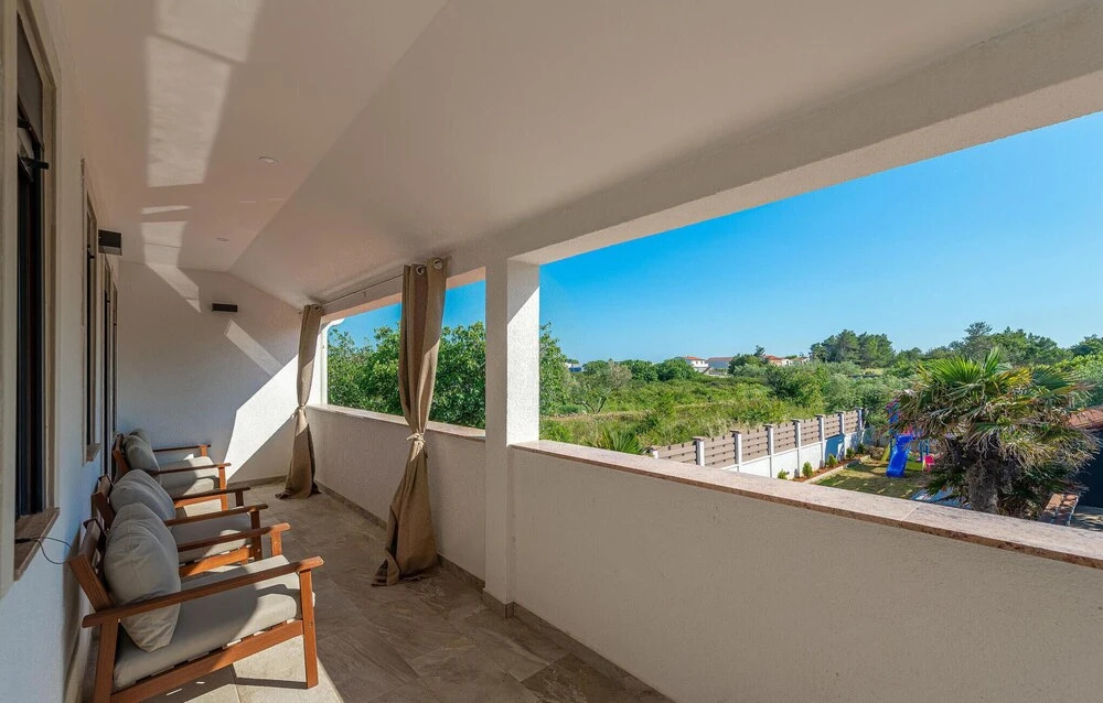 Beautiful Home in Vir With 4 Bedrooms and Wifi
