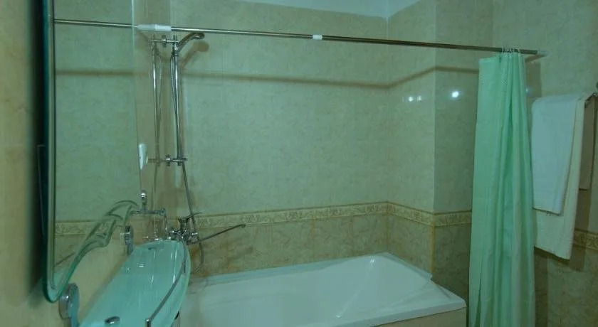 Bibi-Khanym Hotel