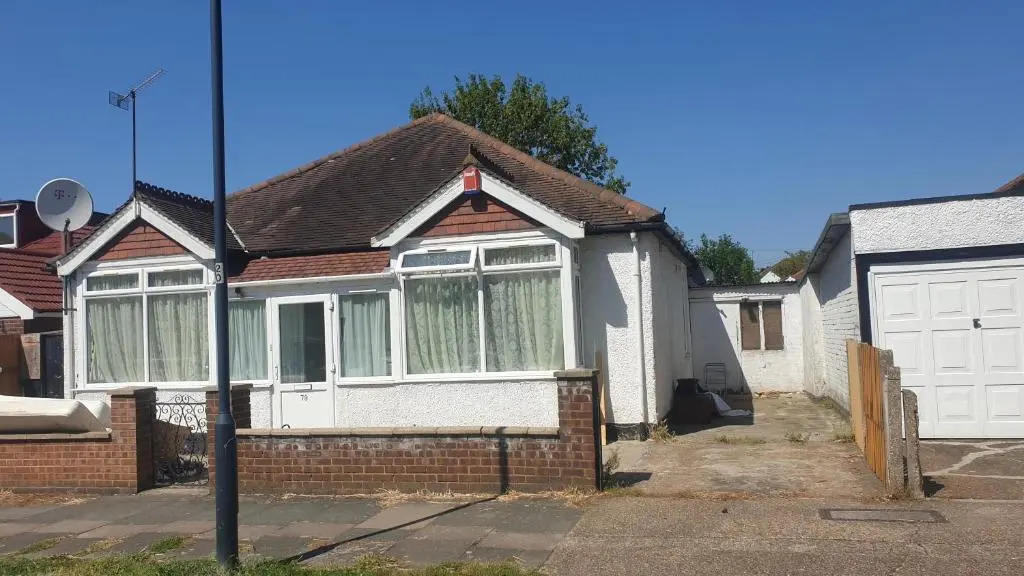 Guess bungalow wembley