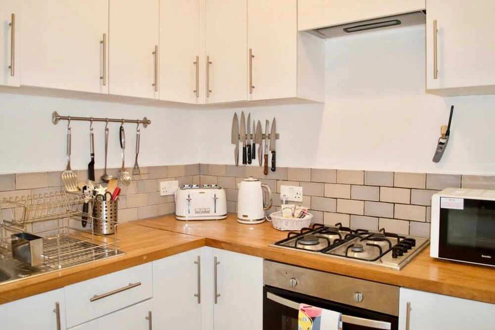Bright And Comfortable 2 Bedroom Flat