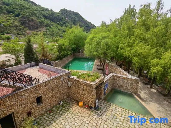 Wanshenggu ART Homestay, Beijing