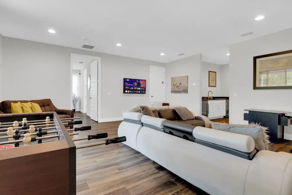 Villa With Private Pool - Home Gym - Home Theatre
