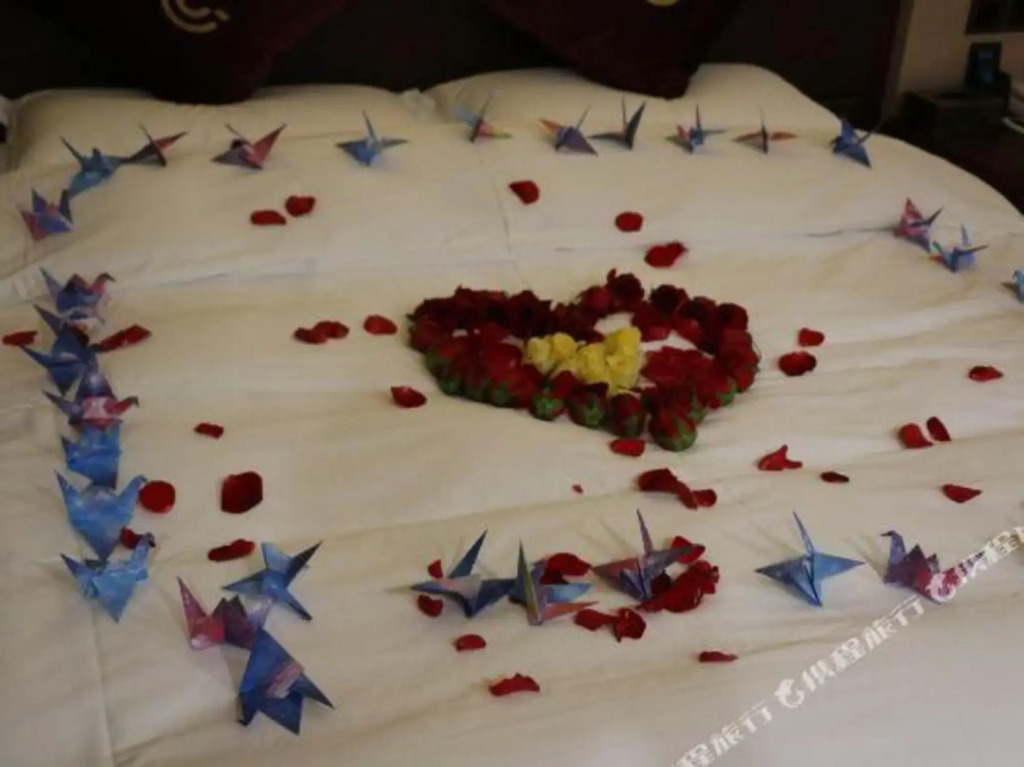 Yichen boutique hotel (university city store, Jinzhai south road, Hefei)