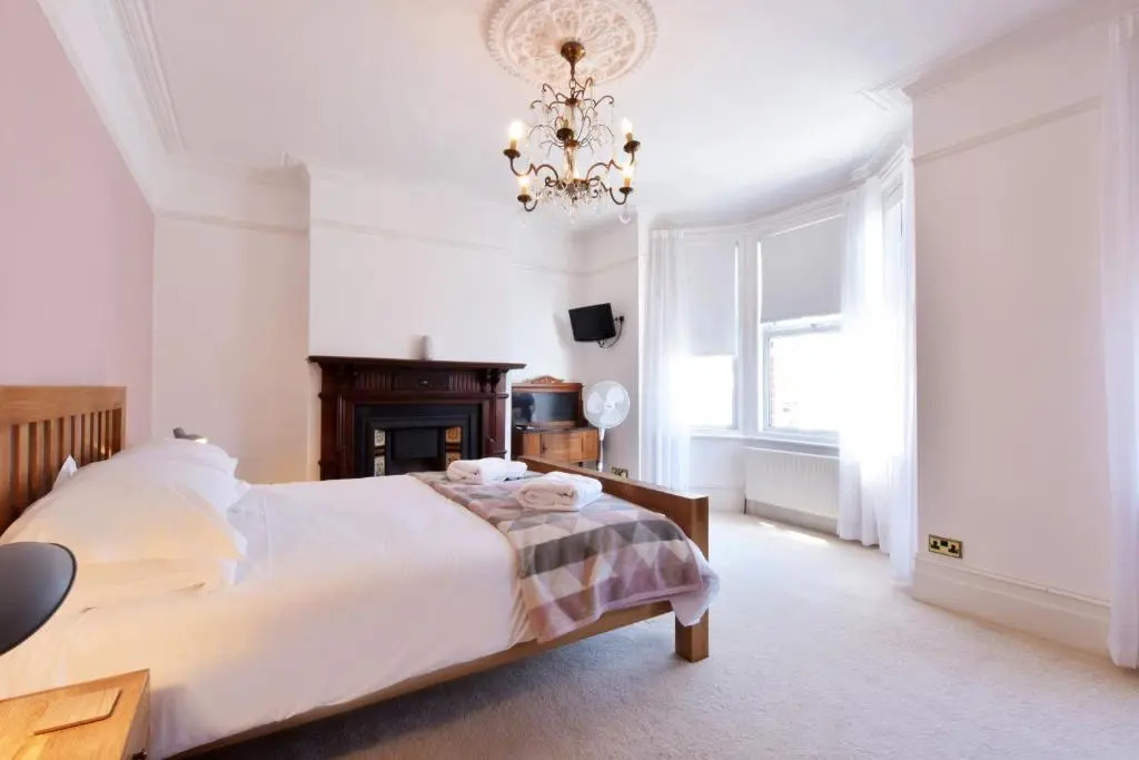 Bellevue Road - Stunning 3 storey home only a stones throw away from the beach