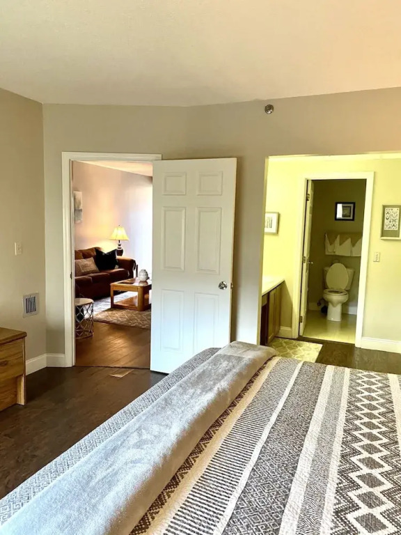 Smoky Mountains 205 2BD Condo with Private Balcony by RedAwning
