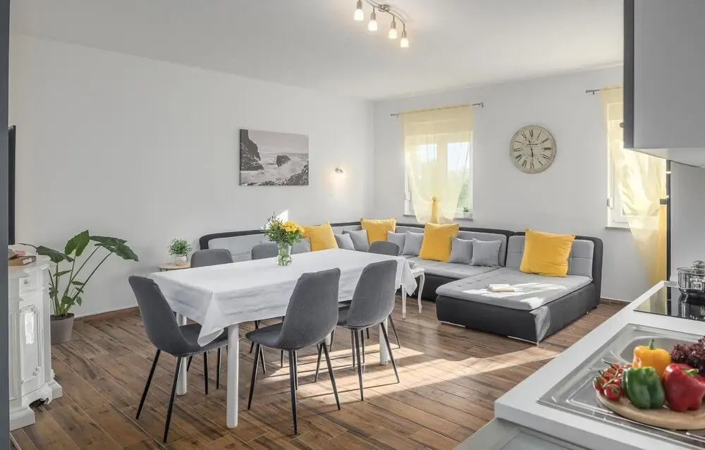 Amazing Home in Vodnjan With Wifi, 3 Bedrooms and Outdoor Swimming Pool
