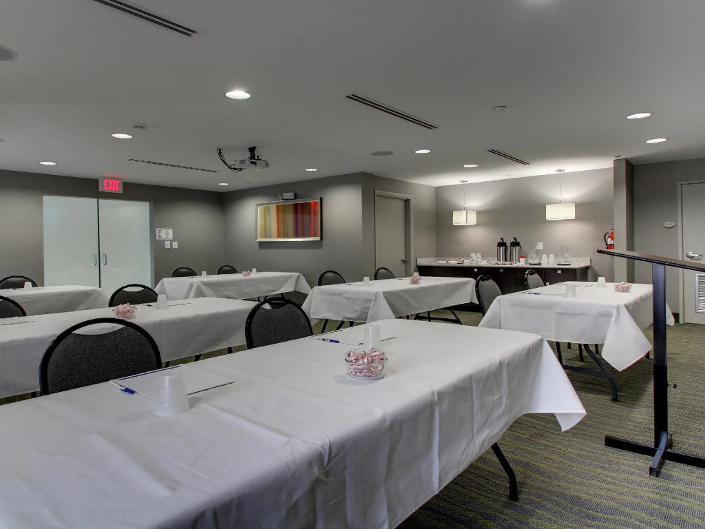 Holiday Inn Express & Suites Jackson Downtown - Coliseum by IHG
