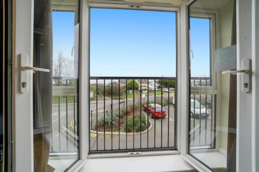 London Heathrow Living Serviced Apartments- Apt 12