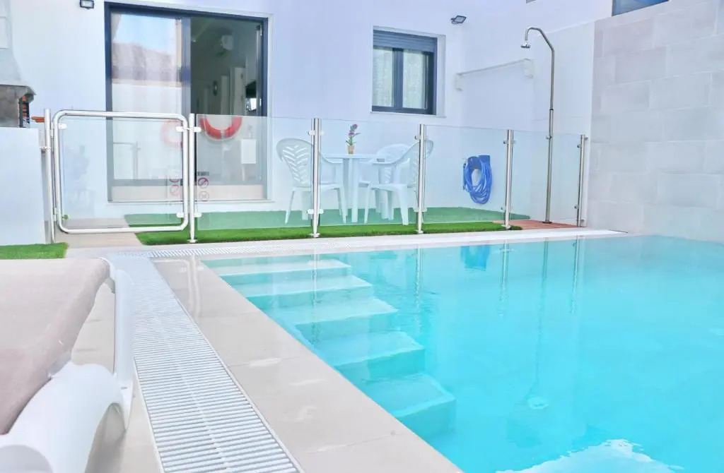 Casa con piscina de agua salada II